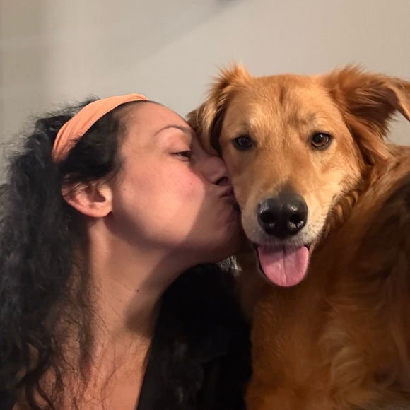 Meet your Posher, Kimberly - Picture 2 of 3